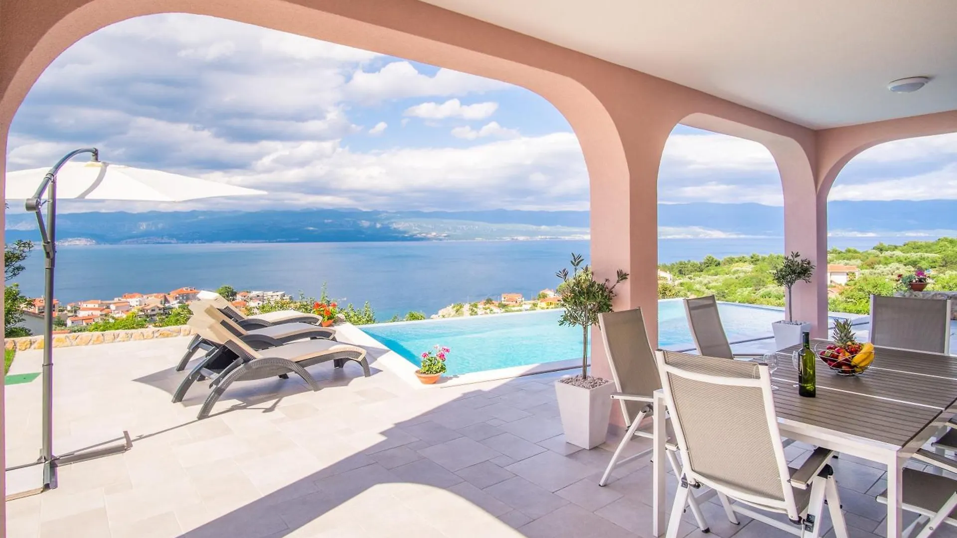 Apartment With A Private Pool, Enchanting View, Beach - By Traveler Tourist Agency Id 2122 Vrbnik